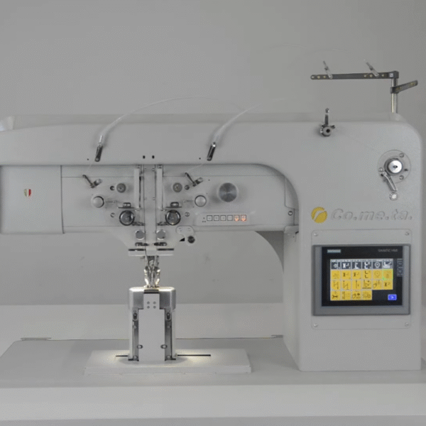 2AI – Double needle, triple feed, post bed, lockstitch sewing machine with automatically adjustable needle distance for decorative stitching