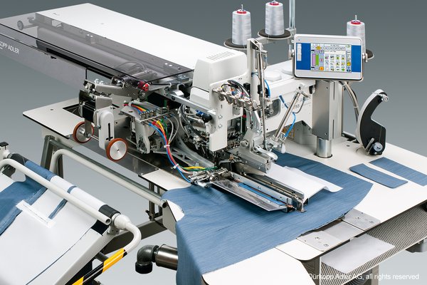 12.jpg Duerkopp Adler 755S – Sewing unit for runstitching of rectangular piped pockets, flap pockets and welt pockets