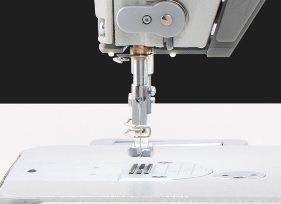 261_140342_02_LED.jpg Durkopp Adler 261-02 Single needle flatbed lockstitch machines with bottom feed