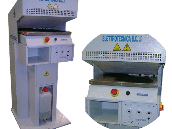 Elettrotecnica BC Mod 383 Humidifying machine with self-adapting plate equipped with direct injection system of steam onto leather