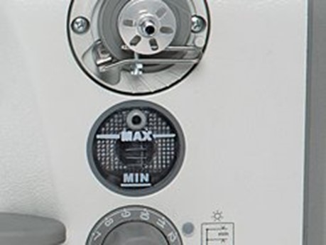 5-10.jpg 860 – With powerfull feeding system for topstitching side seams in jeans and casual trousers