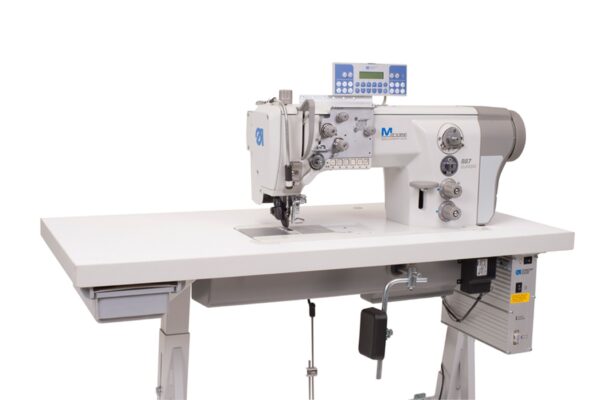 5.jpg Durkopp Adler 887 M-TYPE One or two needle flatbed machine with triple feed - wheel feed, needle feed and driven roller presser for light and medium-heavy materials