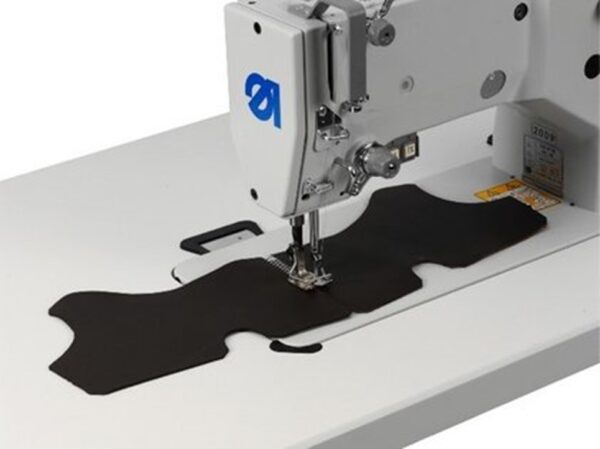5-7.jpg Durkopp Adler 527i – Zigzag flatbed machines for medium and heavy weight applications