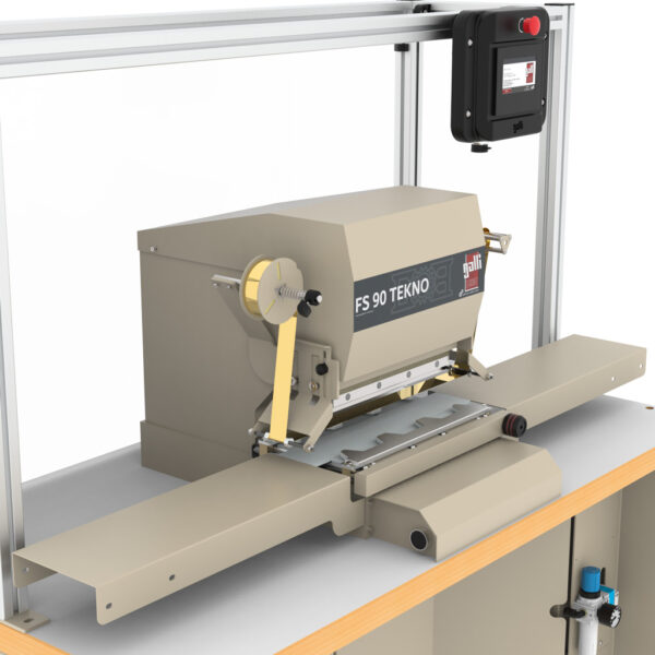 FS_90_TEKNO_4.jpg Galli FS 90 TEKNO – FS 90 TEKNO P Hydraulic cutting/embossing machine with auto centering and automatic sliding table for belts and stripes