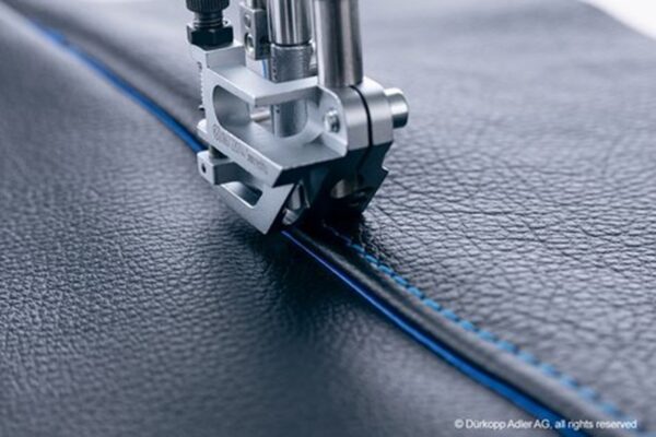 Risunok23.jpg Durkopp Adler D867- e-con – Innovative and digitalized flatbed machines for perfect lockstitch seams in medium-heavy duty applications