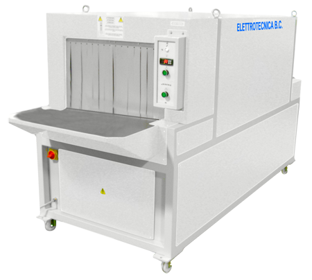 Sterilizing-machine-for-footwear-in-box-_-Patented-_Mod-101_1.png Elettrotecnica BC Mod 101 Sterilizing machine for footwear in box