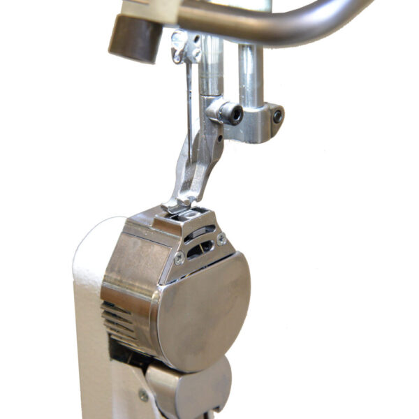 VBO_XXS_EVO_DELTA_TT_part1_1000x1000.jpg Cometa VBO XXS EVO DELTA TRIPLE FEEDING Single needle, lockstitch sewing machine with oscillating arm