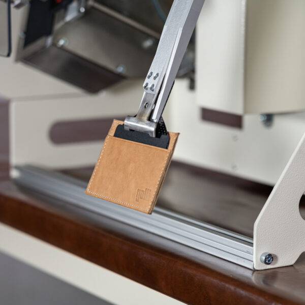 WCD1_3.jpg Galli WCD1 Credit Card Dispenser and Positioner