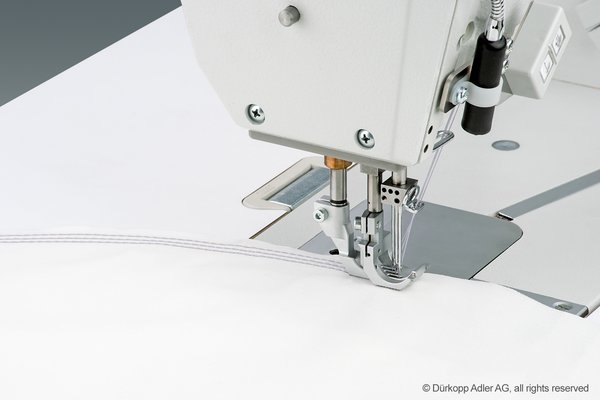 csm_195_171120_01_ap_airbag_1701_1_b86fbcdc71.jpg 195-01 Durkopp Adler Single, twin or three needle double chainstitch flat bed sewing machines for medium-heavy duty applications