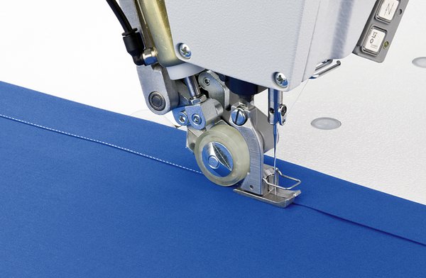 csm_273_140342_01_App_01_2017_804x525px_150dpi_RGB_0e5d6929a8.jpg Durkopp Adler 273 / 274 – Single needle lockstitch machines with top puller feed AND NEEDLE FEED