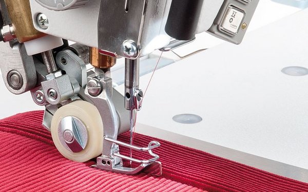 csm_274_Bund_Steppen_1_f41d136549.jpg Durkopp Adler 273 / 274 – Single needle lockstitch machines with top puller feed AND NEEDLE FEED