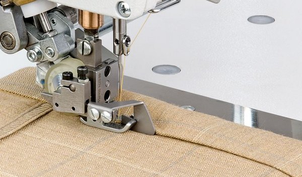 csm_274_Bund_Steppen_4_b378cf8fd6.jpg Durkopp Adler 273 / 274 – Single needle lockstitch machines with top puller feed AND NEEDLE FEED