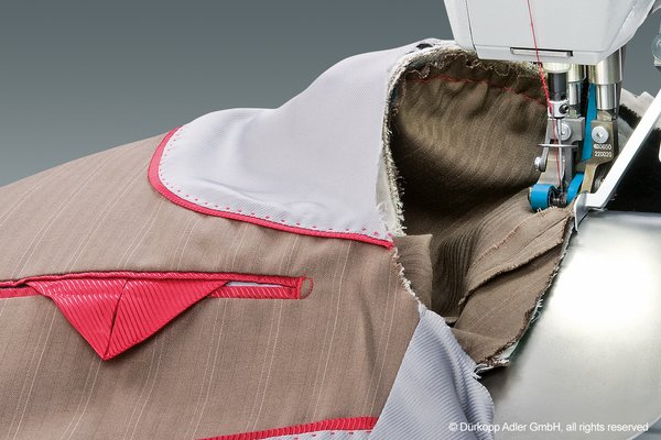 csm_650_10_ap_tailored_workmanship_17b868c816.jpg Durkopp Adler 650-10 – Optimized work station for setting sleeves