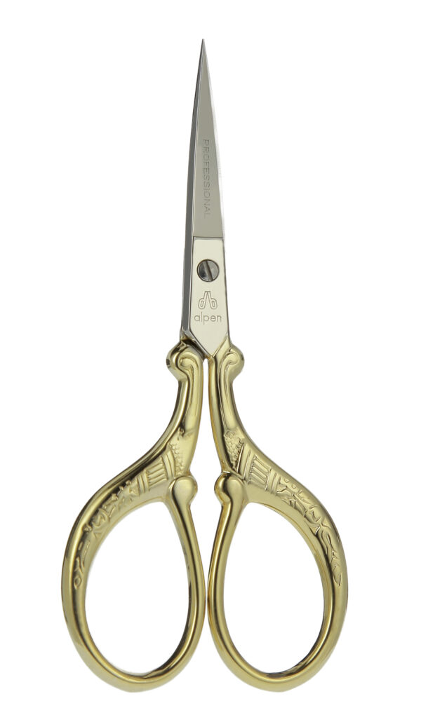 1241.35EMBROIDERY SCISSORS
