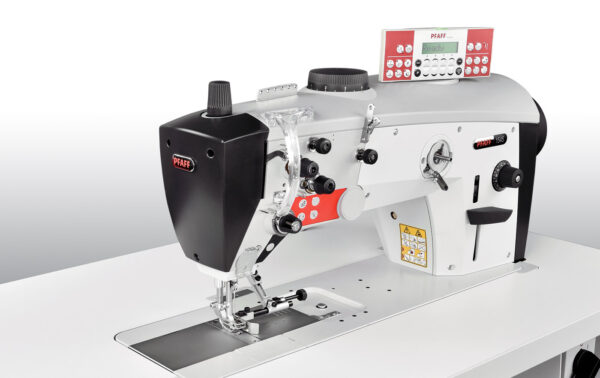 1545g_22_1400.jpg PFAFF 1545 Unison special high-speed sewing machines with vertical hook