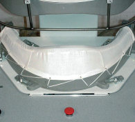 Rotondi SERIE VV WRINKLE FREE - машины с вертикальным закрытием для финишной обработки и проклейки швов на рубашках без складок (wrinkle-free).