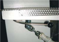 Rotondi 2001E + AR20SD Ironing table for leg seam opening with pneumatic tensioning device