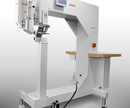 PFAFF 8321 Programmable hot-wedge or hot-air welding machine