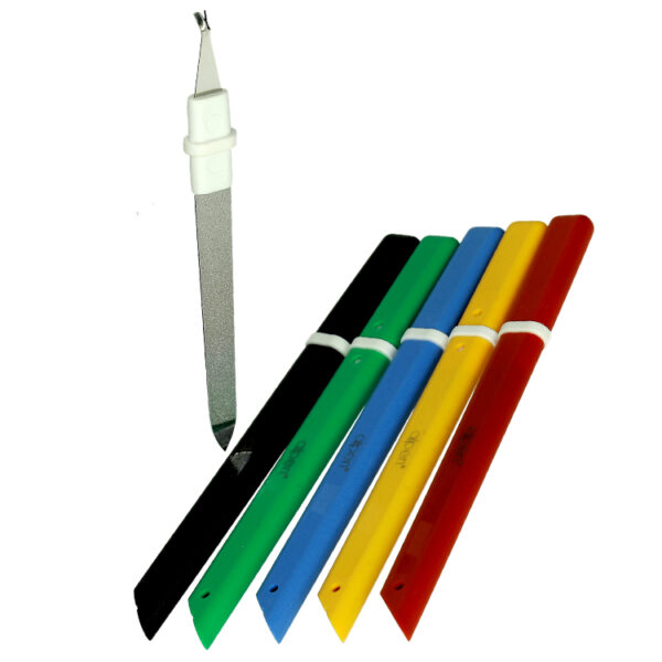 8384_14.jpg 8384.14MANICURE IMPLEMENTS