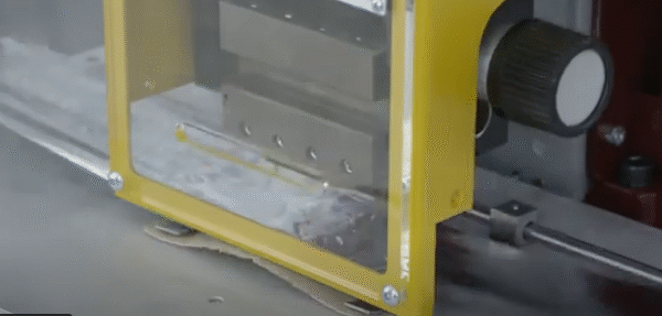 993.png OMAC 993 Pneumatic Stamping Machine