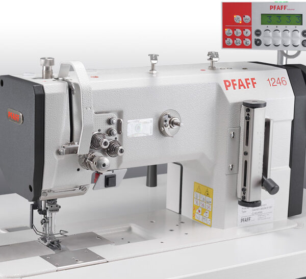 Head1246_800.jpg PFAFF 1246 Double-needle flatbed sewing machines with large vertical hook (Unison feed)