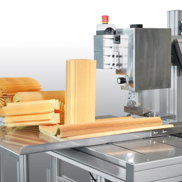 PFAFF 8317 Programmable single-head ultrasonic unit (CS DUAL) with transportation belt system