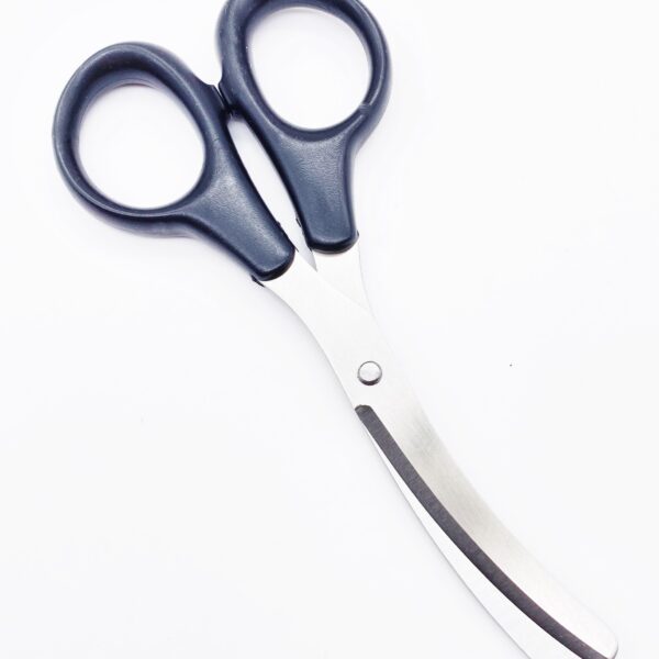 KAI Fabric & Manufacture Scissors 2218/R/5"