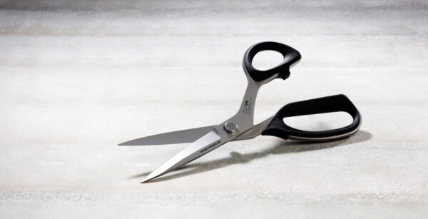 KAI Tailor's Shears 2200/R/10.5", serrated