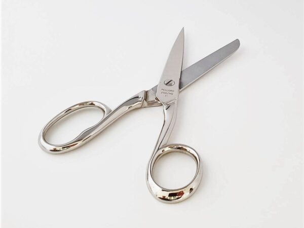PELLORO sewing scissors 6" with a large long eye