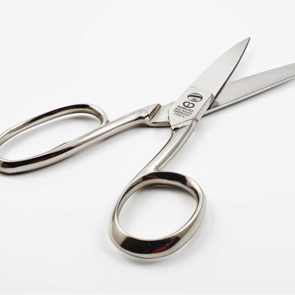 ROBUSO-sewing-scissors-250E6.0-with-one-long-eye-_-nickel-plated_2.jpg ROBUSO sewing scissors 250/E/6.0" with one long eye & nickel plated