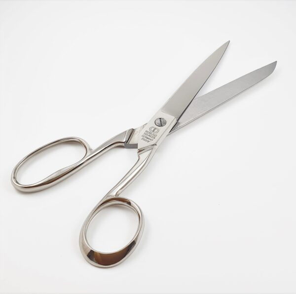 ROBUSO sewing scissors 250/E/9" with one long eye, nickel plated