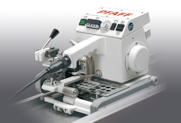 8362-1.jpg PFAFF CLASS 8362