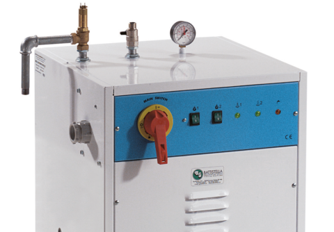 Steam generator with 24 L boiler