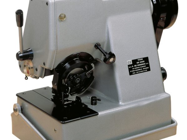 TITAN 2200