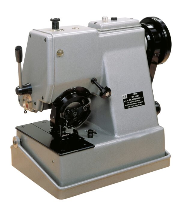 Titan-2200.jpg TITAN 2200